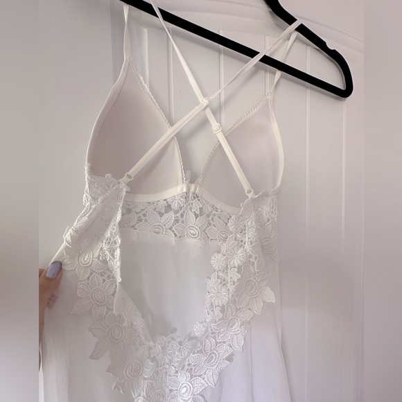 Stunning vintage night gown - Picture 2 of 5